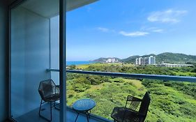 Loft Balcony Overlooking The Sea Beach 100 Meters Away